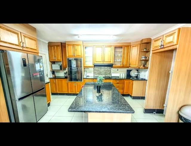 4 BEDROOM HOUSE FOR SALE IN ARBORETUM